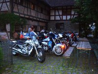 a tady motorky...