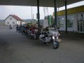 tankování benzínu je vždy důvodem k delší pauze..